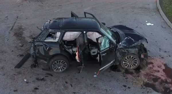 Audi Q7 and Range Rover Crash